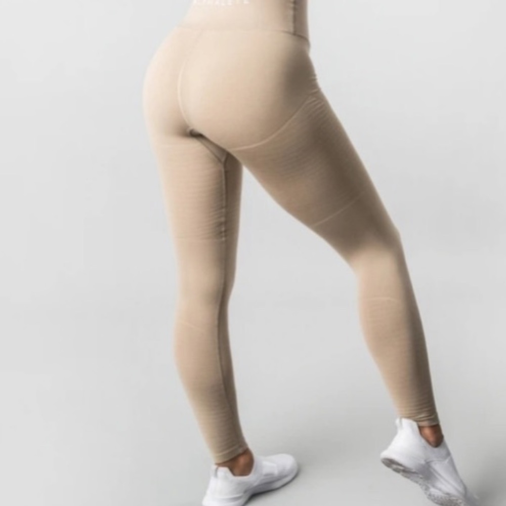 Alphalete revival leggings